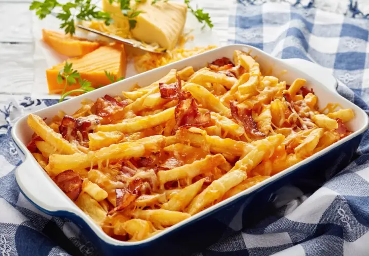 Domowe frytki z serem: Prosty przepis i sekretne triki